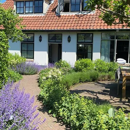 Maison De Sas Laren (North Holland)