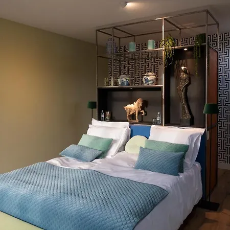 Bed & Breakfast Maison De Sas Laren (North Holland)