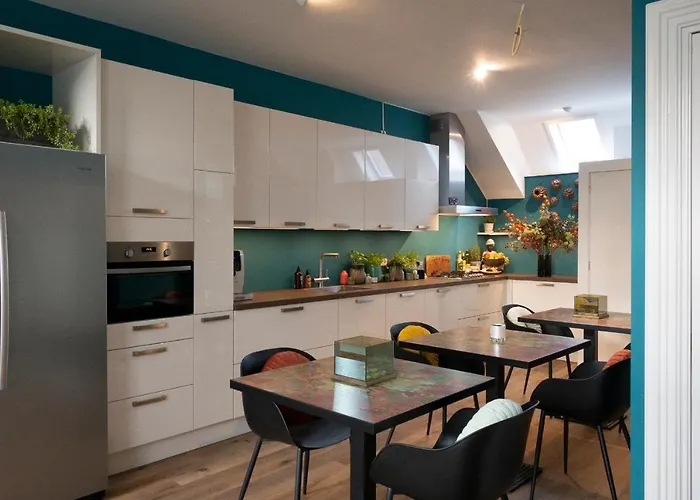 Maison De Sas Laren (North Holland)