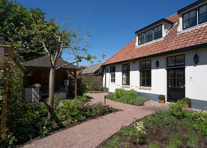 Bed & Breakfast Maison De Sas Laren (North Holland)