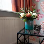 Maison De Sas Laren (North Holland)